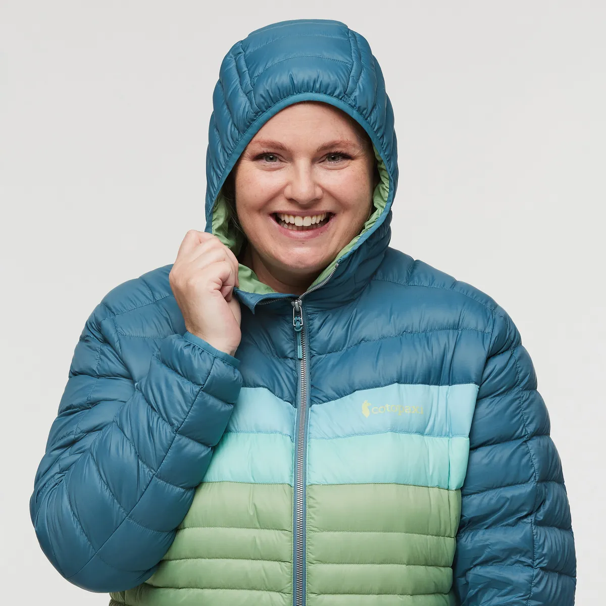 Fuego Hooded Down Jacket - Women's